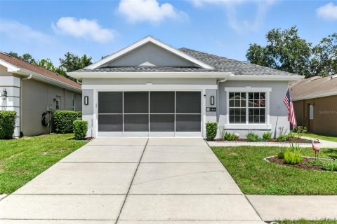 House in Spring Hill, Florida 2 bedrooms, 164.44 sq.m. № 1847143 - photo 1