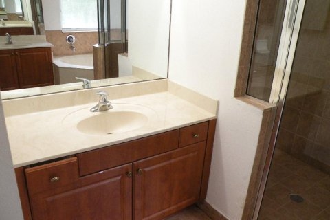 Villa ou maison à louer à West Palm Beach, Floride: 4 chambres, 205.13 m2 № 1117909 - photo 1