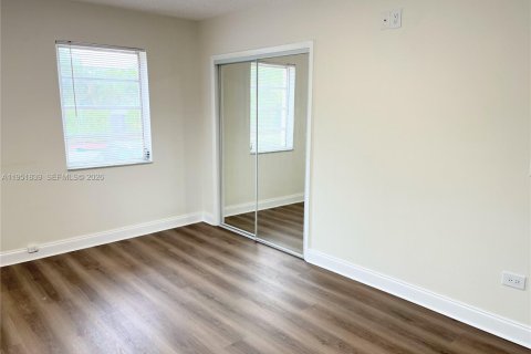 Снять в аренду виллу или дом в Майами-Бич, Флорида 3 спальни, 215.07м2, № 2006422 - фото 4