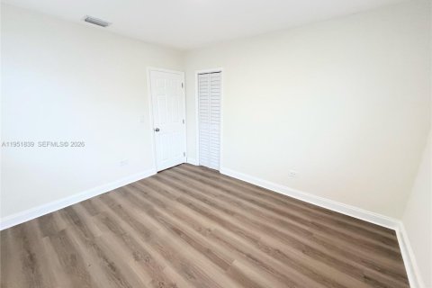 Снять в аренду виллу или дом в Майами-Бич, Флорида 3 спальни, 215.07м2, № 2006422 - фото 5