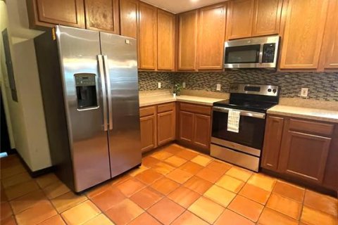 House in Tampa, Florida 3 bedrooms, 130.43 sq.m. № 1870438 - photo 8