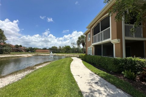 Купить кондоминиум в Нейплс, Флорида 3 спальни, 110.46м2, № 1888995 - фото 3