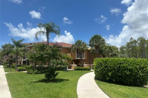 Купить кондоминиум в Нейплс, Флорида 3 спальни, 110.46м2, № 1888995 - фото 5