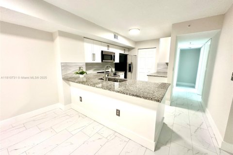 Купить кондоминиум в Нейплс, Флорида 3 спальни, 110.46м2, № 1888995 - фото 10