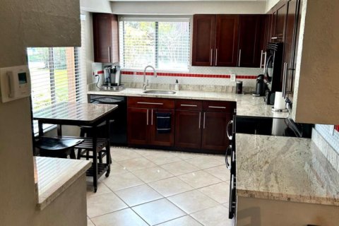 Condo in Boynton Beach, Florida, 2 bedrooms  № 2182719 - photo 5