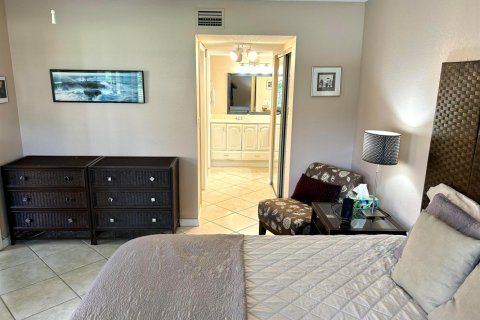 Condo in Boynton Beach, Florida, 2 bedrooms  № 2182719 - photo 15