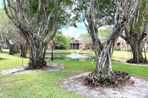 Condo in Boynton Beach, Florida, 2 bedrooms  № 2182719 - photo 26