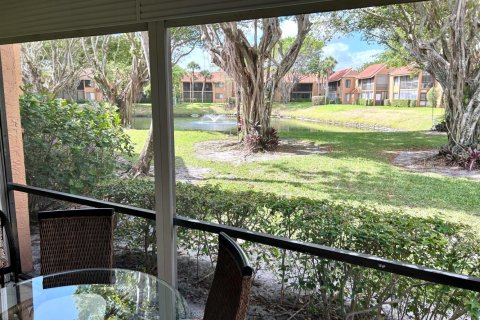 Condo in Boynton Beach, Florida, 2 bedrooms  № 2182719 - photo 9