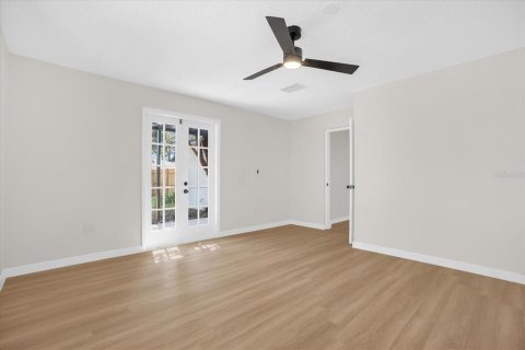 House in Grand Island, Florida 4 bedrooms, 176.42 sq.m. № 1874057 - photo 26