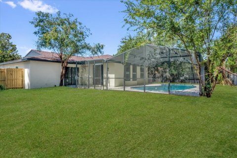 House in Grand Island, Florida 4 bedrooms, 176.42 sq.m. № 1874057 - photo 29