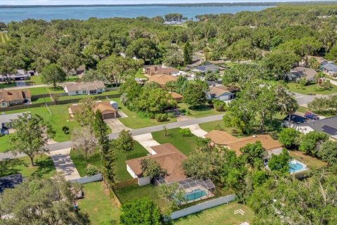 House in Grand Island, Florida 4 bedrooms, 176.42 sq.m. № 1874057 - photo 30
