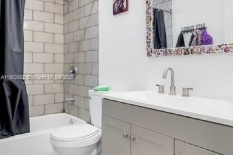 Купить виллу или дом в Форт-Лодердейл, Флорида 3 спальни, 94.76м2, № 1954084 - фото 14