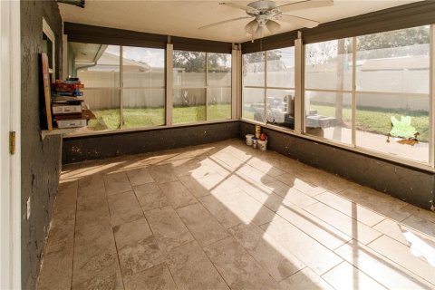 Villa ou maison à vendre à New Port Richey, Floride: 3 chambres, 121.42 m2 № 1885888 - photo 18