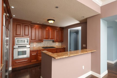 Condominio en alquiler en Sarasota, Florida, 1 dormitorio, 192.96 m2 № 930744 - foto 16