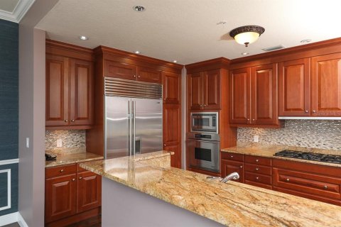 Снять в аренду кондоминиум в Сарасота, Флорида 4 комнаты, 192.96м2, № 930744 - фото 17