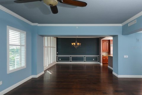 Condominio en alquiler en Sarasota, Florida, 1 dormitorio, 192.96 m2 № 930744 - foto 11