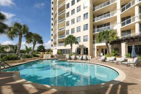 Condominio en alquiler en Sarasota, Florida, 1 dormitorio, 192.96 m2 № 930744 - foto 27