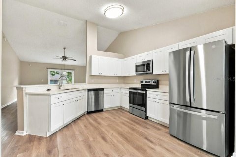 Villa ou maison à louer à Sanford, Floride: 3 chambres, 115.94 m2 № 2383534 - photo 7