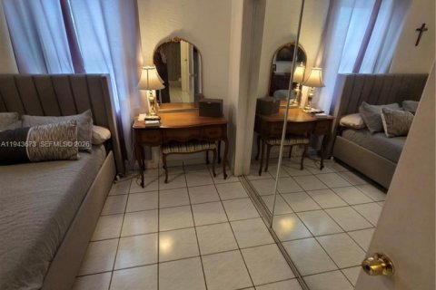 Casa en venta en Miami, Florida, 2 dormitorios, 111.95 m2 № 2000734 - foto 22