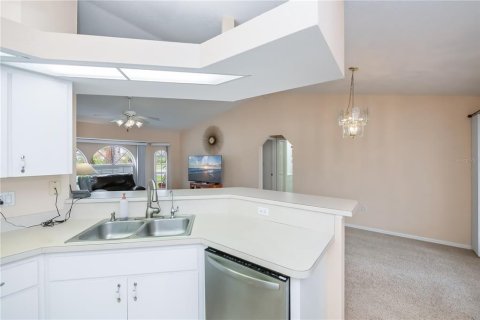 House in Port Charlotte, Florida 3 bedrooms, 130.16 sq.m. № 1835120 - photo 21