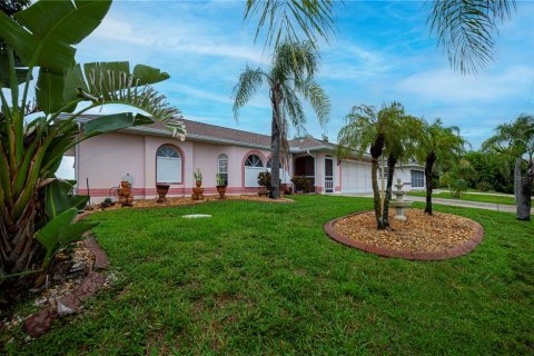 House in Port Charlotte, Florida 3 bedrooms, 130.16 sq.m. № 1835120 - photo 30