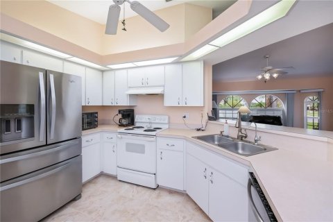 House in Port Charlotte, Florida 3 bedrooms, 130.16 sq.m. № 1835120 - photo 15