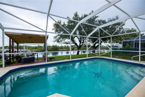 House in Port Charlotte, Florida 3 bedrooms, 130.16 sq.m. № 1835120 - photo 3