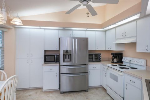 House in Port Charlotte, Florida 3 bedrooms, 130.16 sq.m. № 1835120 - photo 17