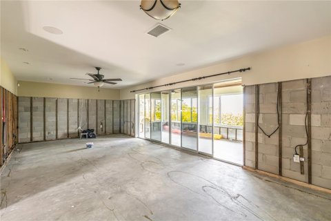 House in Tarpon Springs, Florida 3 bedrooms, 221.85 sq.m. № 1529377 - photo 13