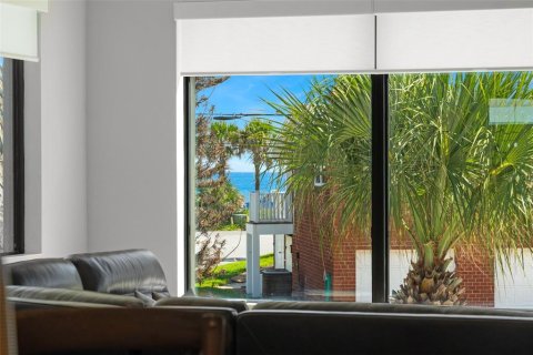Villa ou maison à vendre à New Smyrna Beach, Floride: 3 chambres, 217.02 m2 № 2388530 - photo 17
