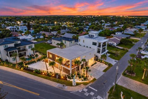 Villa ou maison à New Smyrna Beach, Floride 3 chambres, 217.02 m2 № 2388530