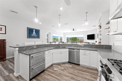 Villa ou maison à vendre à New Smyrna Beach, Floride: 3 chambres, 217.02 m2 № 2388530 - photo 14