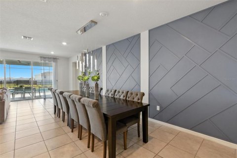 House in Davenport, Florida 8 bedrooms, 374.95 sq.m. № 1856399 - photo 8