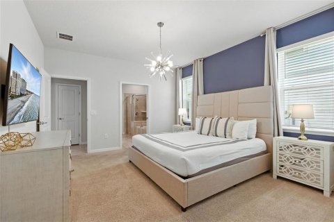 House in Davenport, Florida 8 bedrooms, 374.95 sq.m. № 1856399 - photo 17