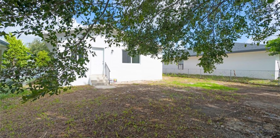 Дом в Флорида-Сити, Флорида 2 спальни, 167.78м2 № 1942046