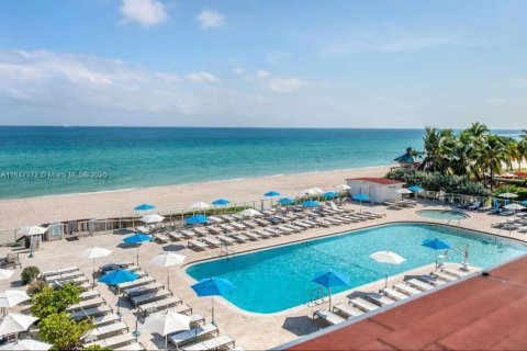 Copropriété à louer à Sunny Isles Beach, Floride: 33.44 m2 № 1850507 - photo 4