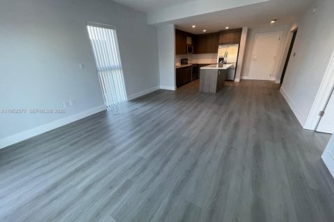 Copropriété à louer à Hollywood, Floride: 1 chambre, 90.67 m2 № 2007470 - photo 18