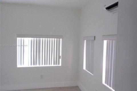 Appartement à louer à Miami, Floride: 2 chambres, 78.97 m2 № 1968470 - photo 9