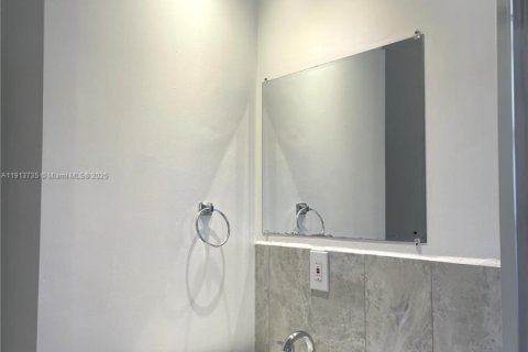 Appartement à louer à Miami, Floride: 2 chambres, 78.97 m2 № 1968470 - photo 6