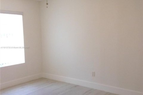 Appartement à louer à Miami, Floride: 2 chambres, 78.97 m2 № 1968470 - photo 13