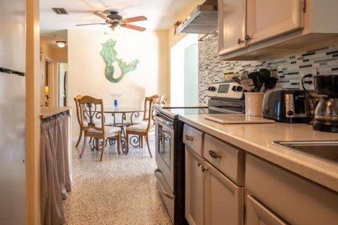 Casa en alquiler en Port Charlotte, Florida, 2 dormitorios, 94.3 m2 № 2109005 - foto 8
