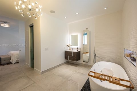 Villa ou maison à louer à Doral, Floride: 5 chambres, 203.64 m2 № 1976631 - photo 15