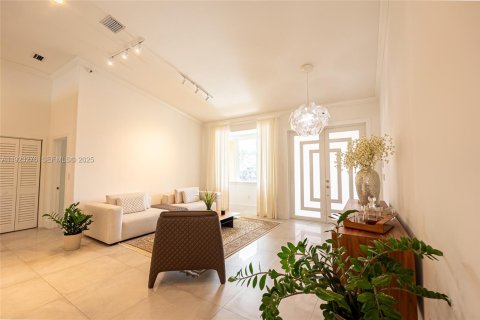 Villa ou maison à louer à Doral, Floride: 5 chambres, 203.64 m2 № 1976631 - photo 5