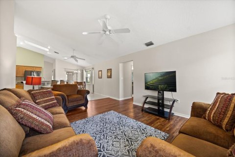 Villa ou maison à vendre à Melbourne, Floride: 3 chambres, 170.48 m2 № 1651664 - photo 3