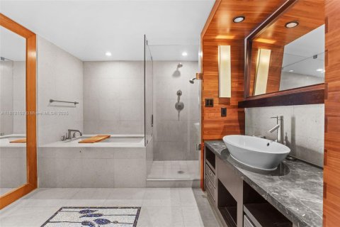 Купить кондоминиум в Майами-Бич, Флорида 1 спальня, 61.5м2, № 1758598 - фото 22