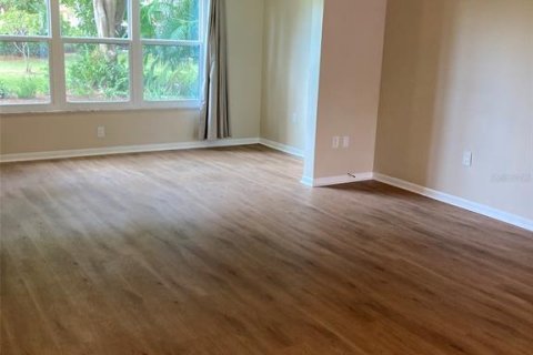 Condo in Saint Petersburg, Florida, 1 bedroom  № 1917897 - photo 7