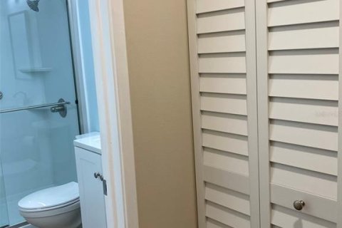 Condo in Saint Petersburg, Florida, 1 bedroom  № 1917897 - photo 24