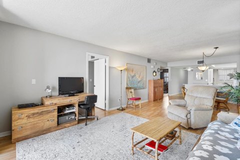 Condominio en venta en Cocoa Beach, Florida, 2 dormitorios, 116.69 m2 № 2138983 - foto 5