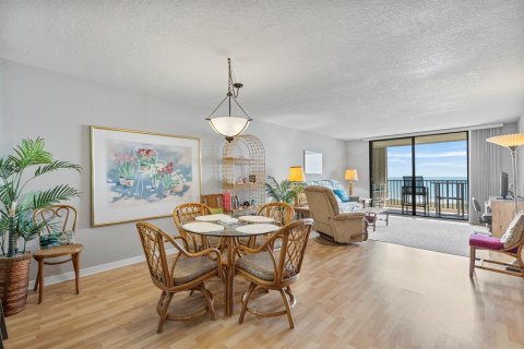 Condominio en venta en Cocoa Beach, Florida, 2 dormitorios, 116.69 m2 № 2138983 - foto 8