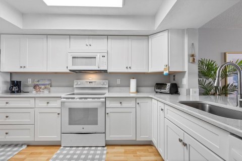 Condominio en venta en Cocoa Beach, Florida, 2 dormitorios, 116.69 m2 № 2138983 - foto 13